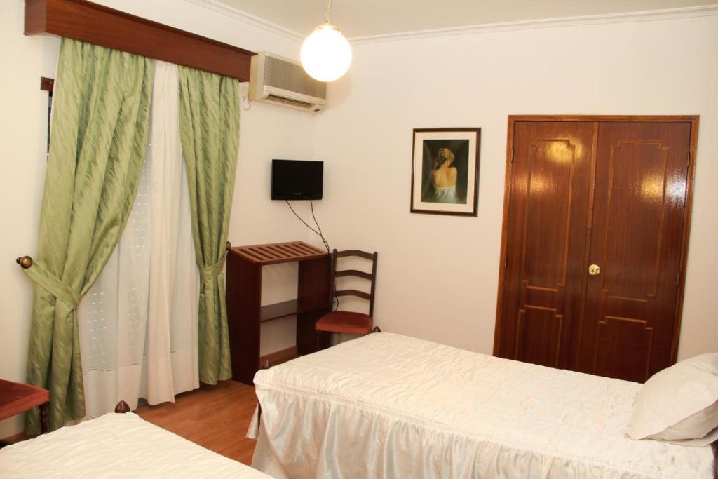 Bed and Breakfast O Pelicano Alfaiates Zimmer foto