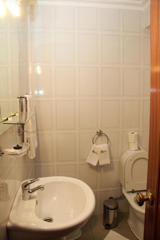 Bed and Breakfast O Pelicano Alfaiates Zimmer foto